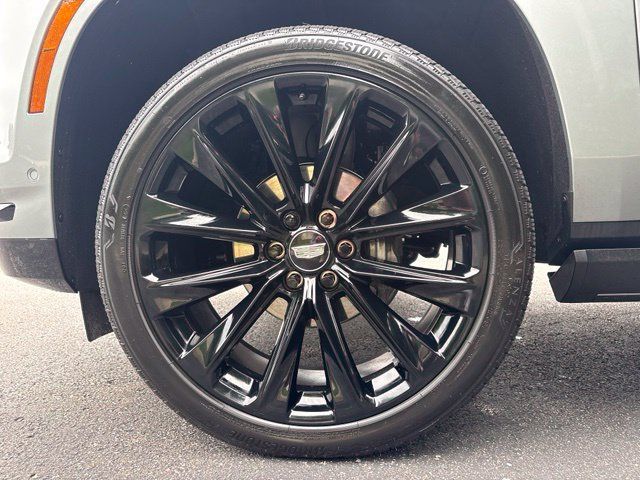 Certified 2025 Cadillac Escalade Sport Platinum w/ LPO, ONYX Package AWD/4WD image 14