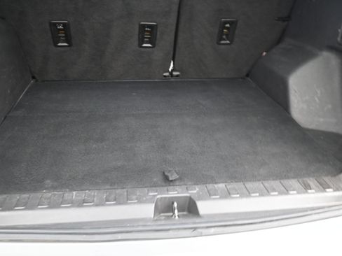 Used 2019 Chevrolet Equinox LT w/ Sun & Navigation Package FWD image 13