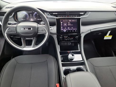 New 2025 Jeep Grand Cherokee Laredo image 20