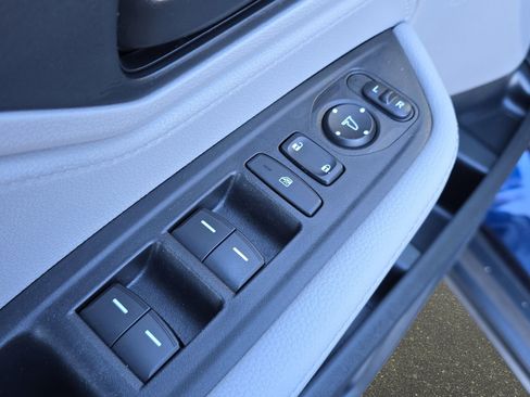 Certified 2024 Honda Odyssey EX image 29