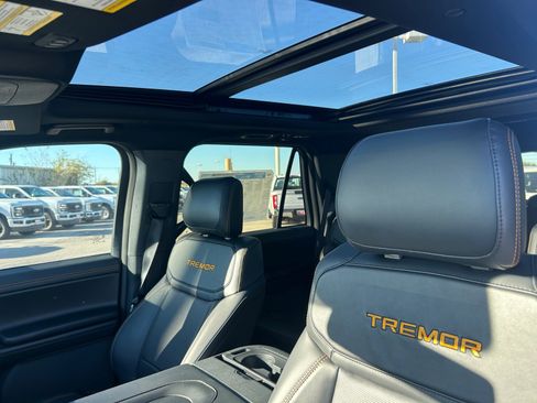 New 2025 Ford Expedition Tremor image 17