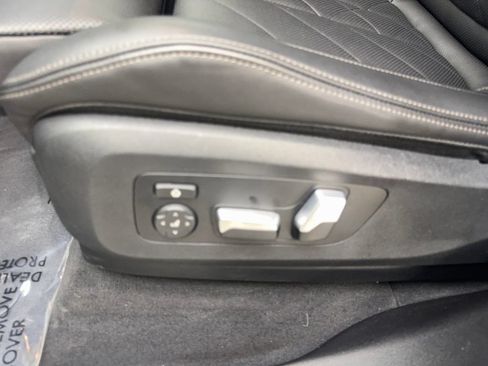 Used 2024 BMW X5 xDrive40i w/ Parking Assistance Package AWD/4WD image 31