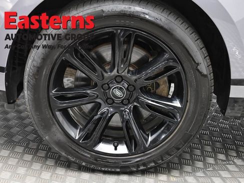 Used 2023 Land Rover Range Rover Velar R-Dynamic S image 33