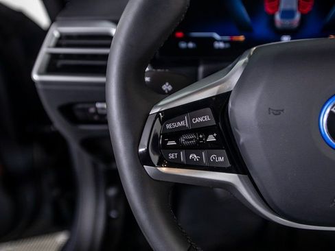 Used 2025 BMW i4 eDrive40 w/ Premium Package image 28