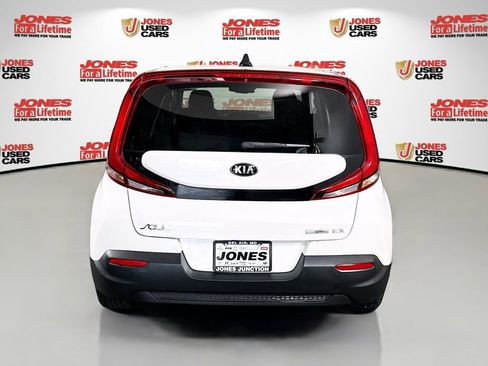 Used 2020 Kia Soul EX FWD image 15