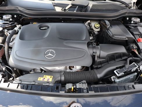 Used 2020 Mercedes-Benz GLA 250 4MATIC image 39