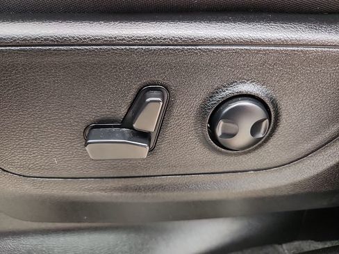 Used 2023 RAM 1500 Lone Star AWD/4WD image 15