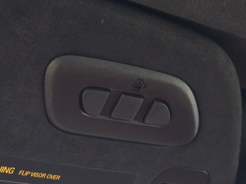 Used 2023 Chevrolet Corvette Stingray Premium Conv w/ Battery Protection Package image 27