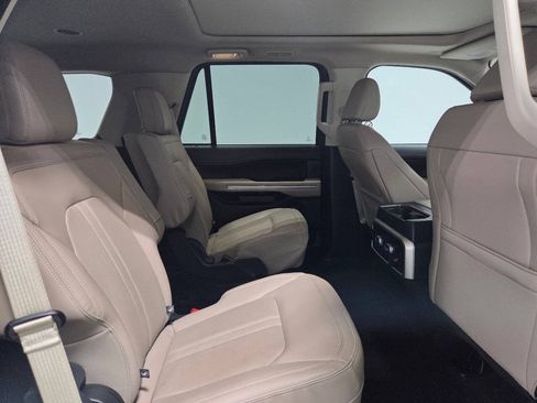 Used 2024 Ford Expedition Limited AWD/4WD image 17