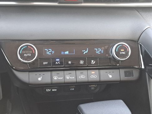 Used 2023 Hyundai Elantra Blue FWD image 21