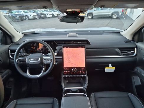 New 2027 GMC Terrain Denali w/ LPO, Floor Liner Package AWD/4WD image 9