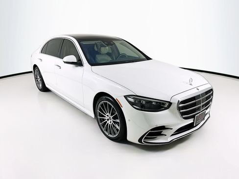 Used 2025 Mercedes-Benz S 580 4MATIC Sedan image 1