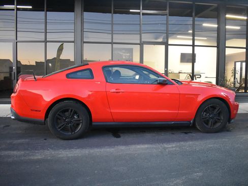 Used 2012 Ford Mustang Coupe image 7