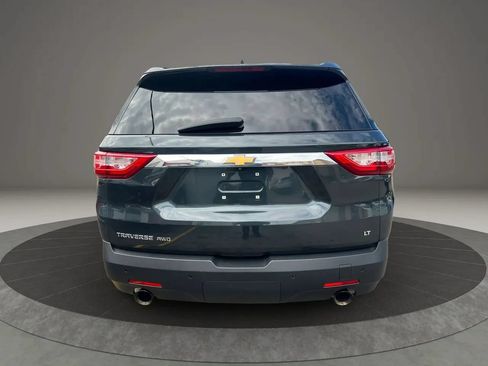 Used 2020 Chevrolet Traverse LT w/ LPO, Floor Liner Package AWD/4WD image 6