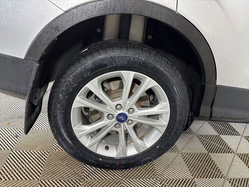 Used 2018 Ford Escape SEL image 29