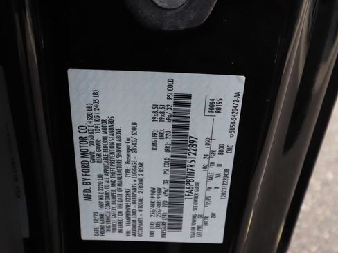Used 2024 Ford Mustang Coupe RWD image 21