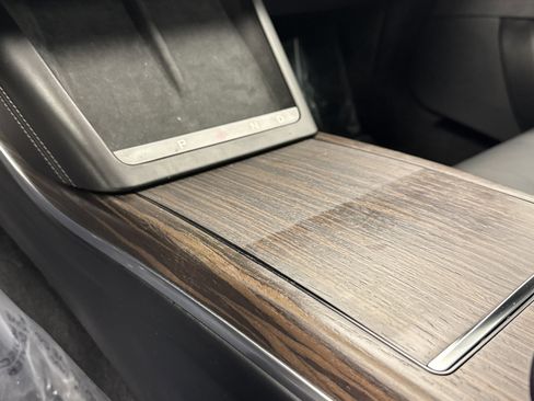 Used 2022 Tesla Model S Base image 15