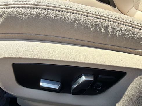 Used 2023 BMW 530i w/ Premium Package RWD image 13