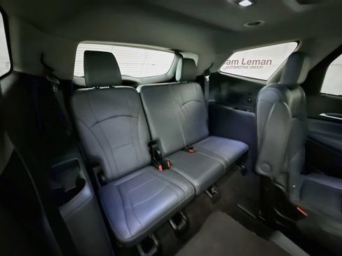 Used 2018 Buick Enclave Essence FWD image 34
