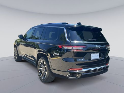 Used 2023 Jeep Grand Cherokee L Overland w/ Luxury Tech Group IV AWD/4WD image 7