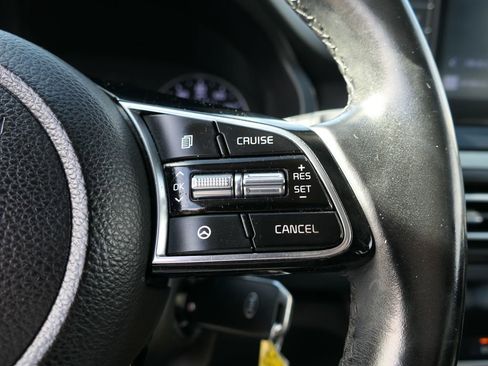 Used 2021 Kia Seltos S image 16