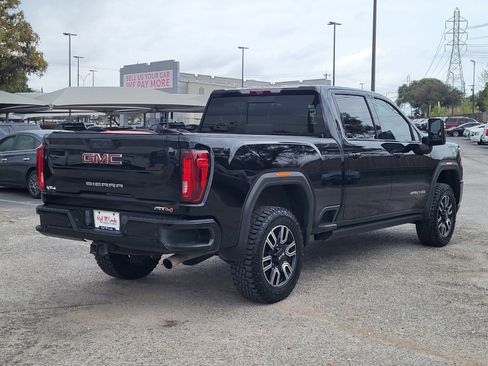Used 2021 GMC Sierra 2500 AT4 w/ AT4 Premium Plus Package image 4
