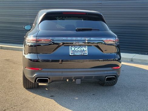 Certified 2023 Porsche Cayenne AWD/4WD image 6