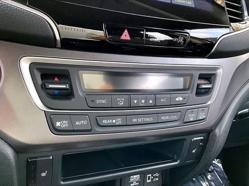 Used 2022 Honda Pilot Special Edition image 32