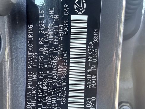 Used 2025 Lexus ES 300h F Sport image 68