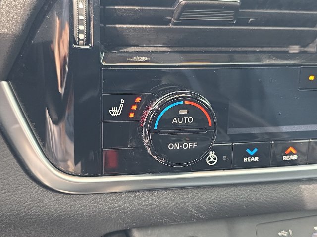 Certified 2021 Nissan Rogue SL AWD/4WD image 35