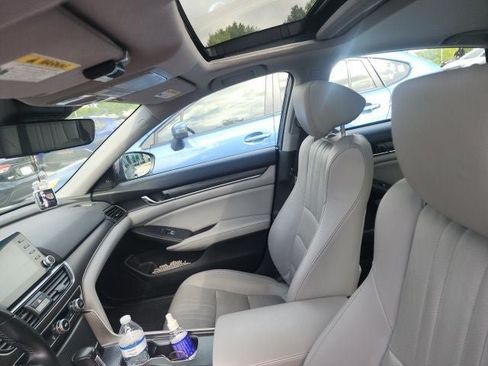 Used 2018 Honda Accord EX-L image 2