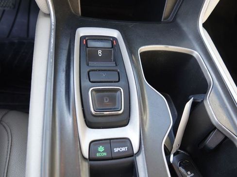 Used 2018 Honda Accord EX-L image 17
