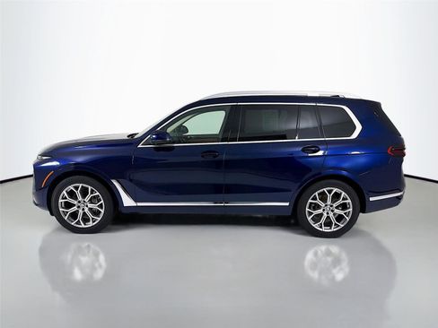 Used 2024 BMW X7 xDrive40i w/ Executive Package AWD/4WD image 2