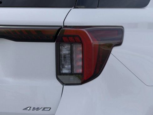 New 2026 Ford Explorer ST-Line w/ ST-Line Street Pack image 22