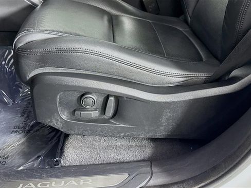 Used 2023 Jaguar F-PACE S image 21