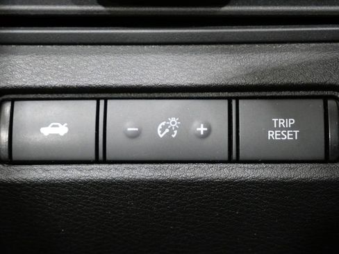 Used 2024 Nissan Altima 2.5 SR image 13