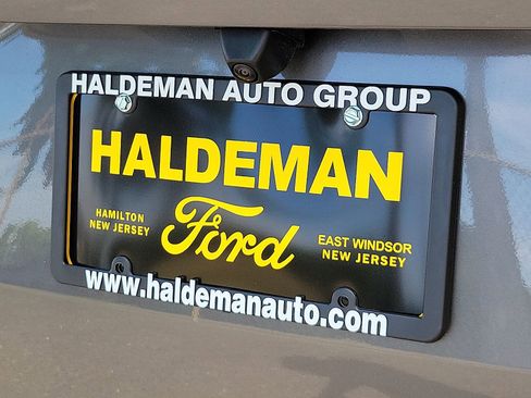 New 2024 Ford Escape SE w/ PHEV Premium Package FWD image 4