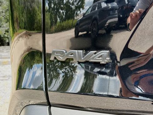 Used 2024 Toyota RAV4 AWD Hybrid image 11