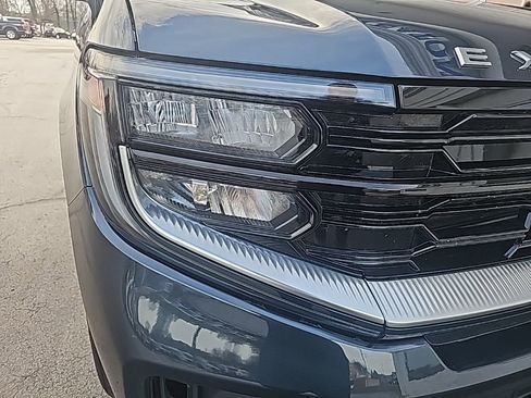 Used 2025 Ford Expedition Max Platinum image 7