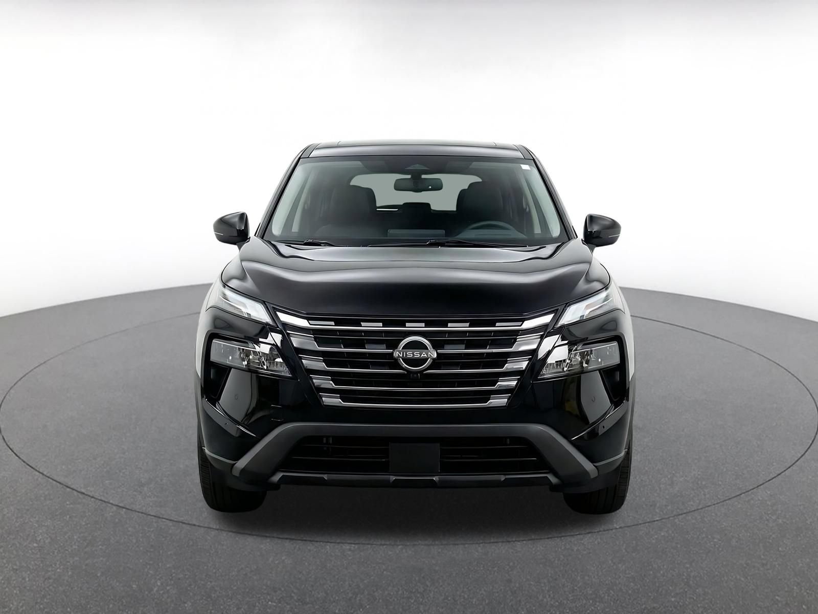 Used 2025 Nissan Rogue SV AWD/4WD image 2