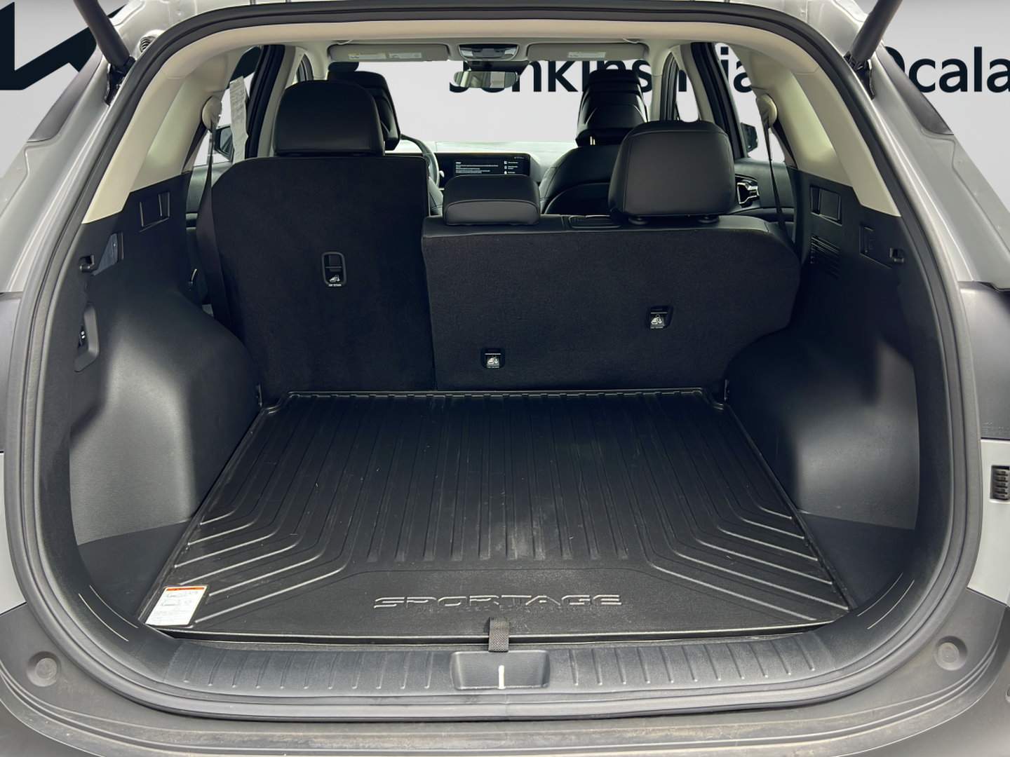 Certified 2026 Kia Sportage EX FWD image 9