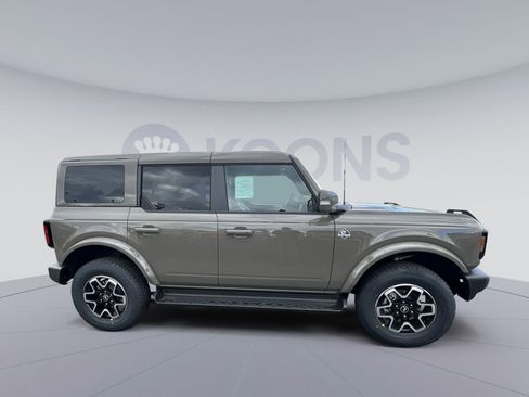 New 2025 Ford Bronco Outer Banks image 8