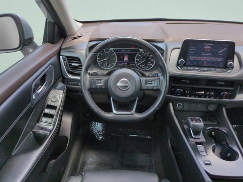 Certified 2023 Nissan Rogue SV w/ SV Premium B Package FWD image 13