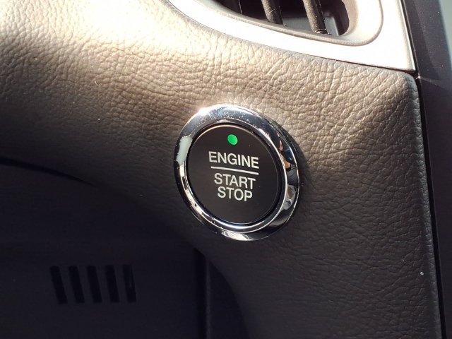 Used 2024 Ford Edge ST-Line AWD/4WD image 22