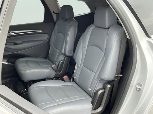 Used 2021 Buick Enclave Essence w/ Sport Touring Edition image 27