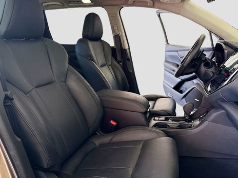 Used 2025 Subaru Ascent Bronze Edition image 20