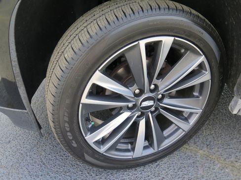 Used 2016 Cadillac Escalade Luxury image 25