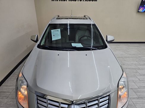 Used 2015 Cadillac SRX Luxury w/ Driver Awareness Package image 4