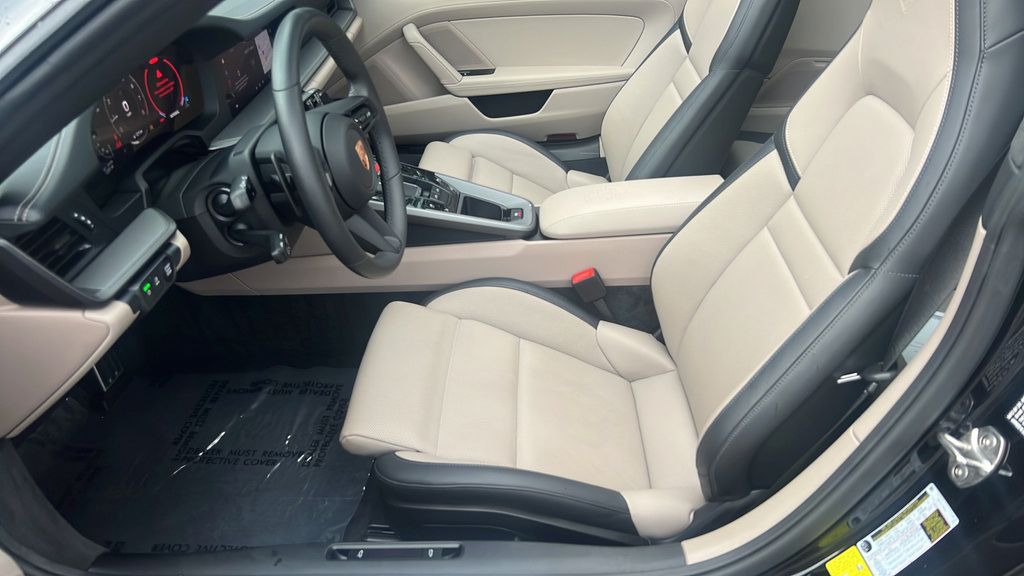 Certified 2026 Porsche 911 Targa 4S AWD/4WD image 5