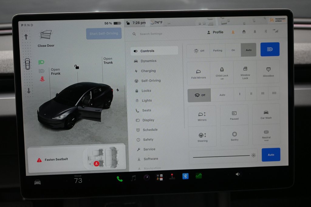 Used 2024 Tesla Model 3 Standard Range RWD image 15